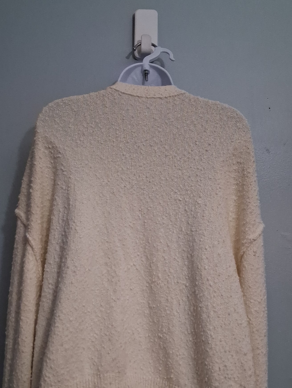 Free People Size M Women's Cream Nubby Textured Slouchy Button Crop Cardigan - Picture 8 of 17